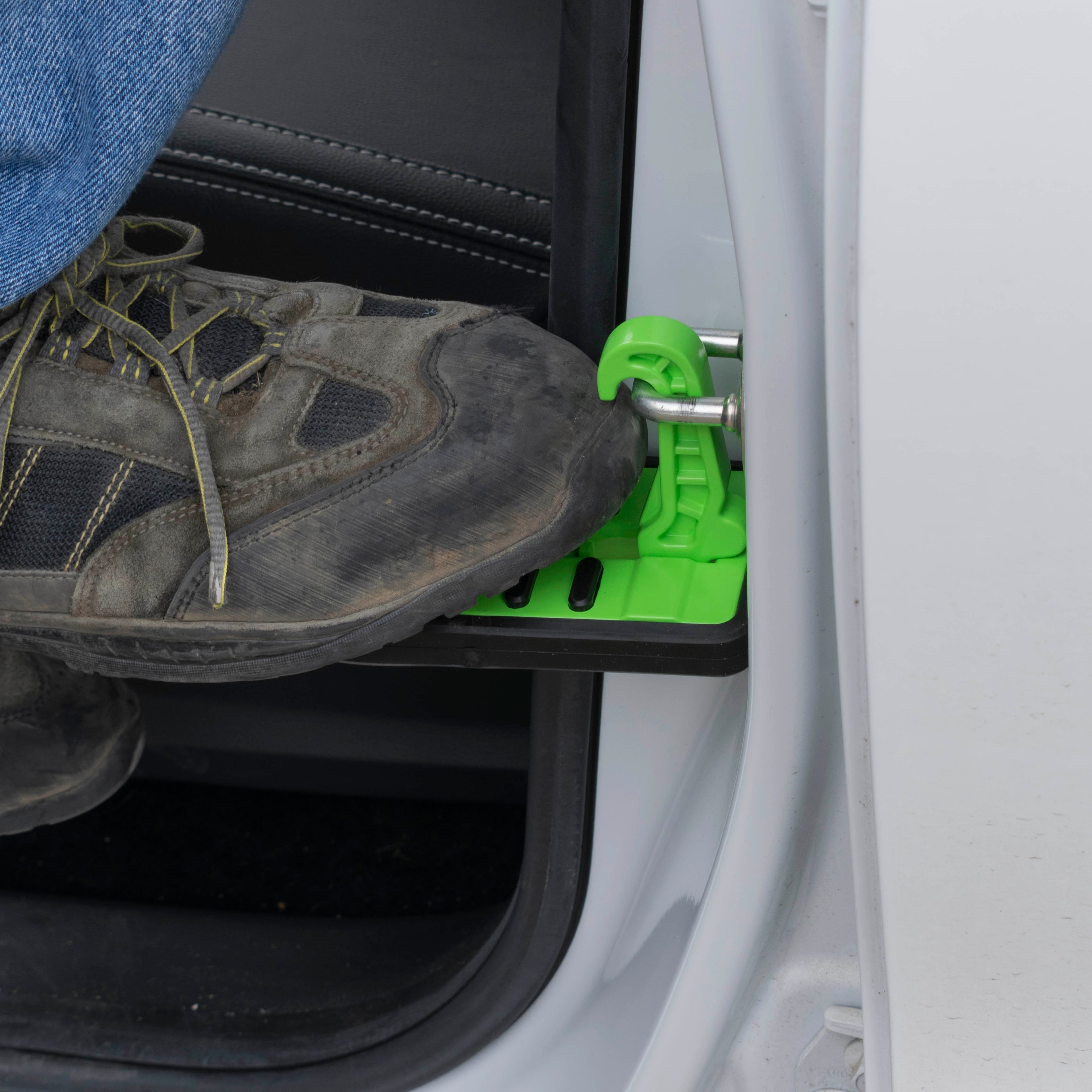 Car Door Step Type C Green - ultimate solution for convenient rooftop access-1